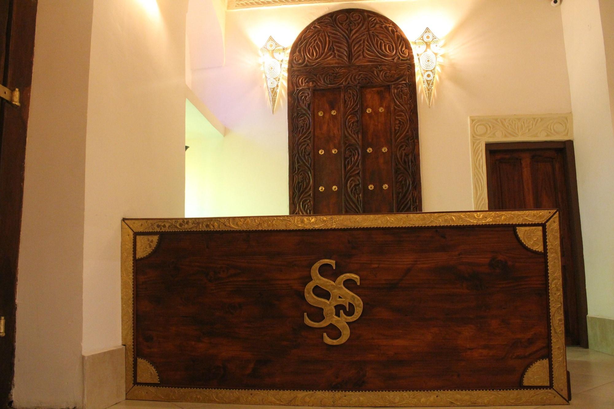 Smiles Stone Town Hotel Zanzibar Exterior foto